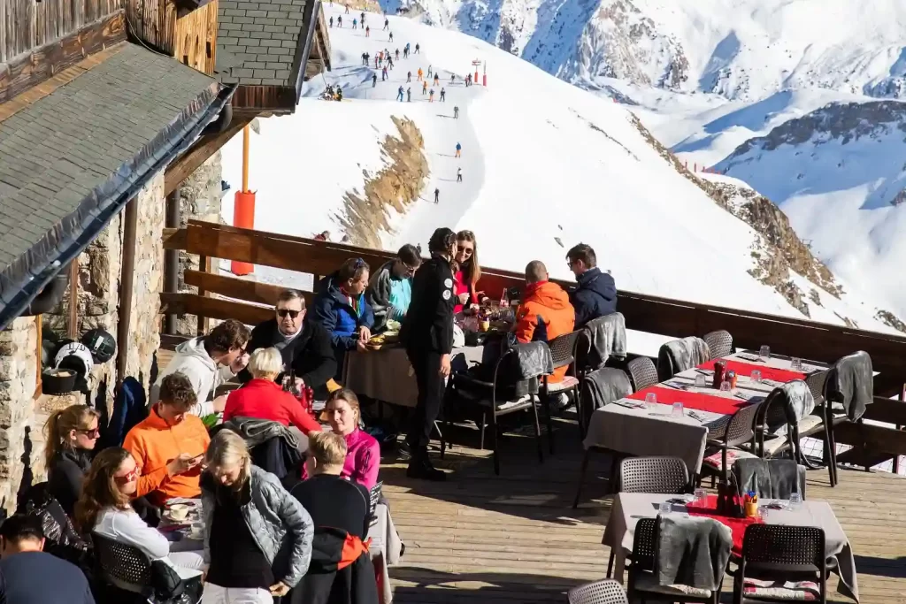 RESTAURANTS bottom image 2